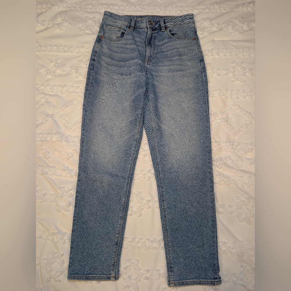American Eagle Blue Mom Jean Straight Leg Size 6 Regular